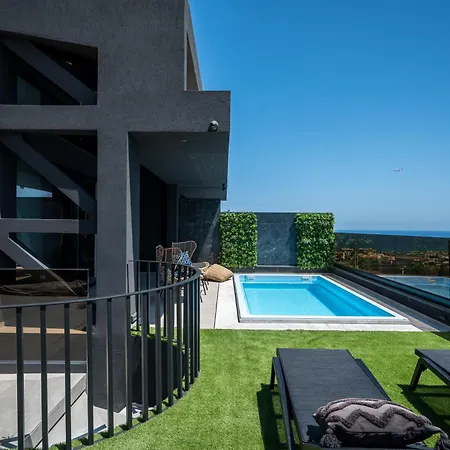 Вилла Lia ,4 Bedroom With Private Pool & Sea View *