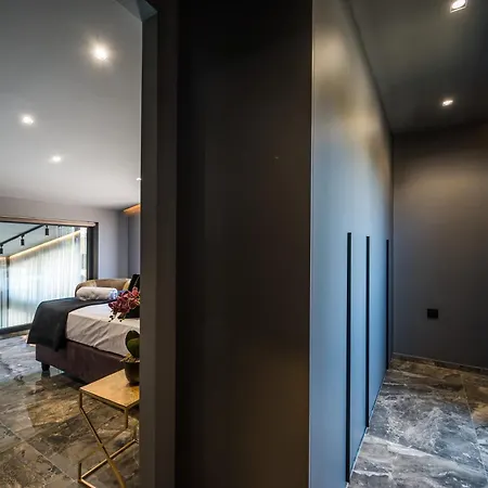 Lia ,4 Bedroom With Private Pool & Sea View Вилла *