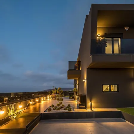 Lia ,4 Bedroom With Private Pool & Sea View Villa *