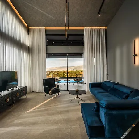 Lia ,4 Bedroom With Private Pool & Sea View Vila